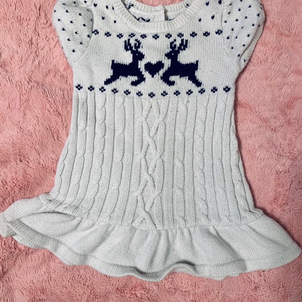 Gorgeous holiday dress Size 12-18 months.